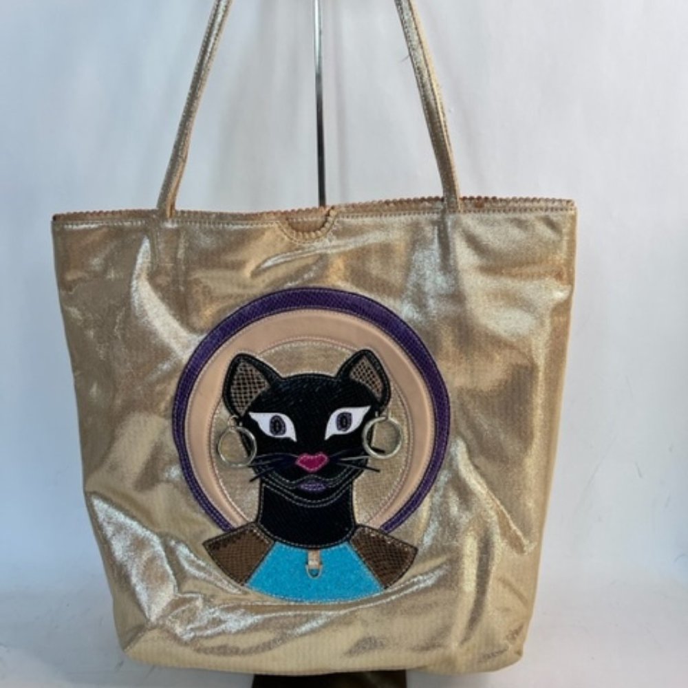 Sharif Tote